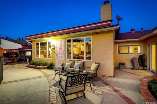 3367 Weatherford Ct, Simi Valley CA  93063-1328 exterior