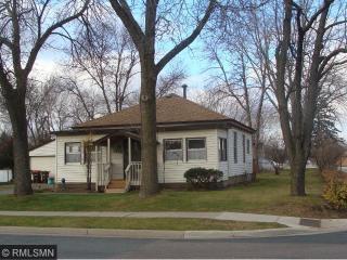 1300 Pine St, Hastings, MN 55033-2570