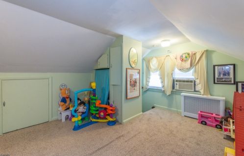 13 Coney Rd, Little Falls NJ  07424-1011 exterior