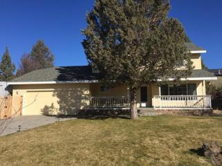 1776 Curtis Dr, Bend, OR 97701-7628