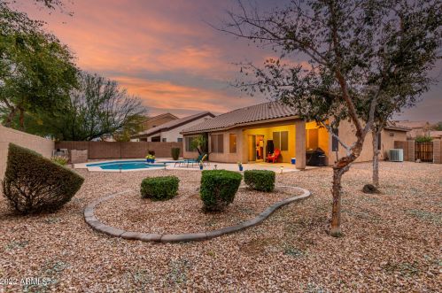 3890 Ashley Dr, Chandler AZ 85249-5261 exterior