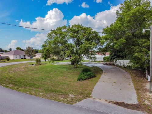 2246 Pomeroy Rd, Brooksville, FL 34609-5040