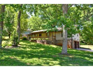 7200 Colony Ln, Douglasville, GA 30135-5221