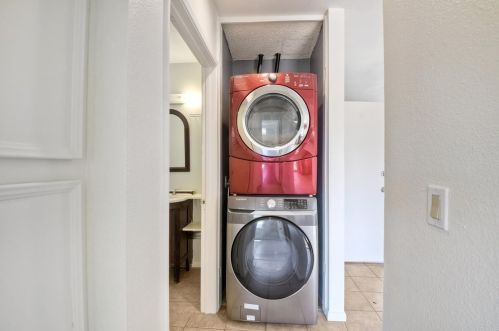 232 Candice Pl, Vista CA  92083-1984 exterior