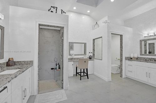 11646 Privado Way, Boynton Beach FL  33437-1924 exterior