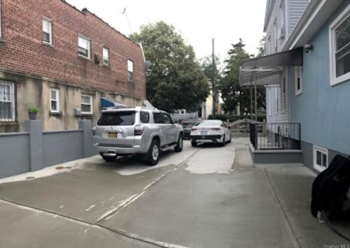 4076 Seton Ave, Bronx, NY 10466-2333