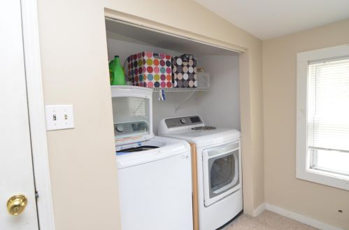 13 Oak St, Northwood NH  03261-3915 exterior