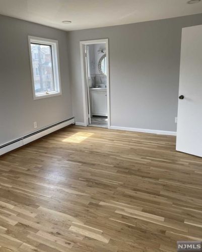 235 3rd St, Palisades Park NJ  07650-1764 exterior