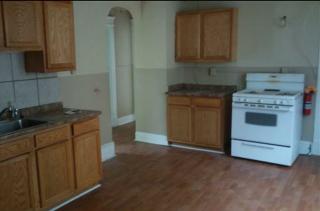 32 Young St, Waterbury CT  06704-4142 exterior