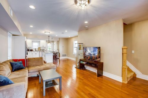 31 41 St, Bayonne NJ  07002-4803 exterior