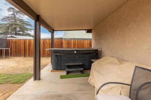 6047 Sheppard St, Riverside CA  92504-1557 exterior