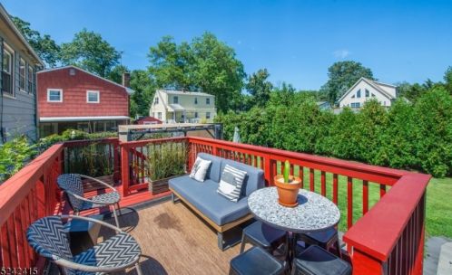 33 Grey Rock Ave, Little Falls NJ  07424-1218 exterior