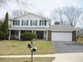 615 Elk Ln, Waukesha, WI 53188-4671