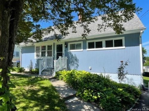 7 Shatterhand Close, White Plains, NY 10603-3015