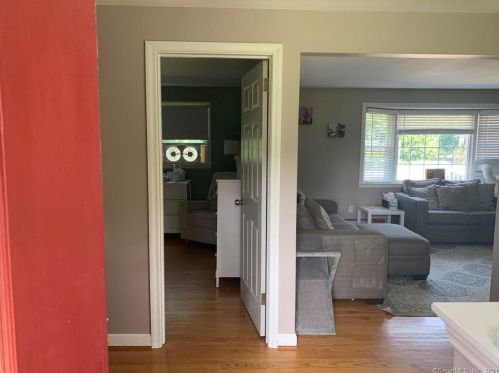 76 Old County Rd, East Granby, CT 06026-9752