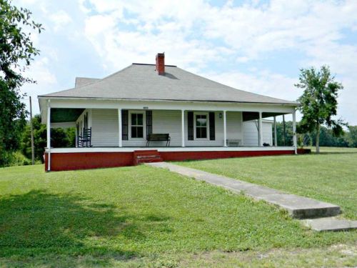 1246 Greenbriar Rd, Talbott, TN 37877-8984