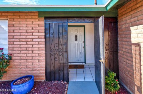 3347 Village Dr, Sierra Vista, AZ 85635-4256