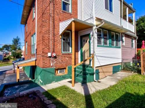 737 28th St, Harrisburg PA 17111-1127 exterior