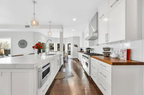 171 Dawn River Way, Folsom CA  95630-5048 exterior