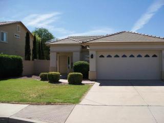 3254 Wade Dr, Gilbert, AZ 85297-7832
