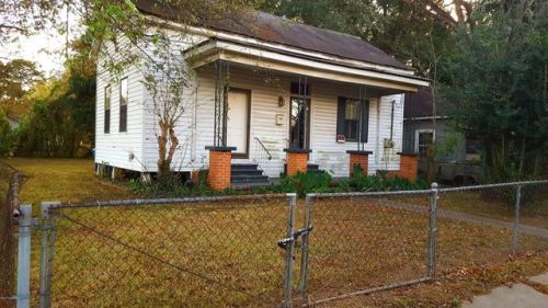 107 Royal St, Lafayette, LA 70501-5641