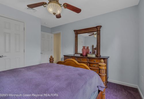 1013 Woodlane Rd, Jackson Twp NJ  08527-1555 exterior