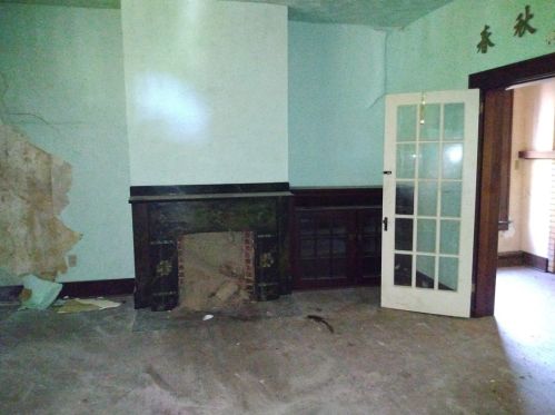 313 Tabor St, Pittsburgh, PA 15204-1343