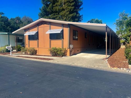 61 Rancho Grande Dr, Ukiah, CA 95482-8628
