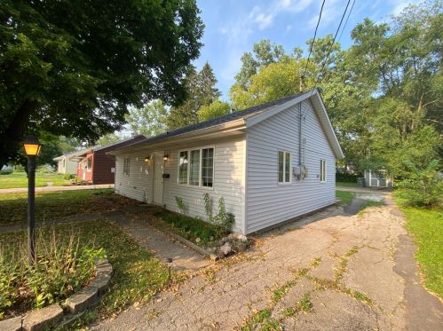 608 Orchard Ave, Valpo, IN 46383-4315