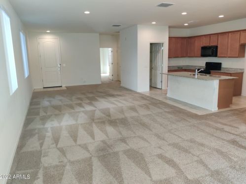 10813 Taylor St, Avondale AZ  85323-7206 exterior