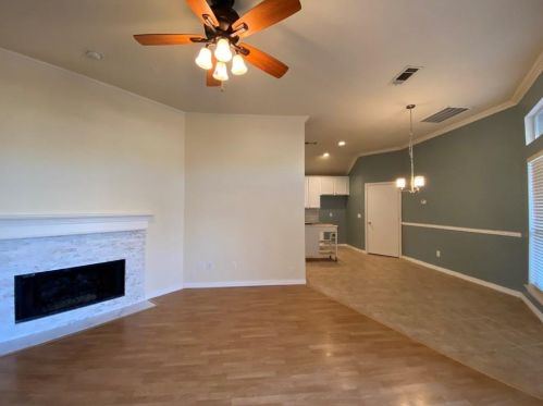 4113 Creekstone Dr, Plano TX  75093-6946 exterior