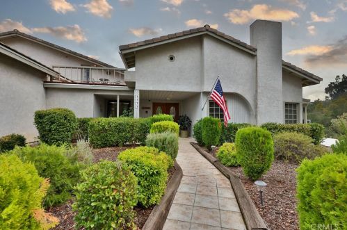 1333 Ramblewood Rd, Alpine, CA