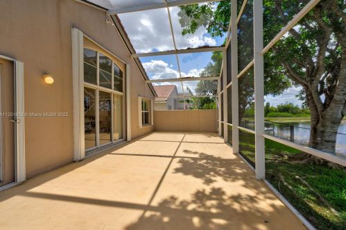 16565 10 St, Hollywood FL  33028-1466 exterior