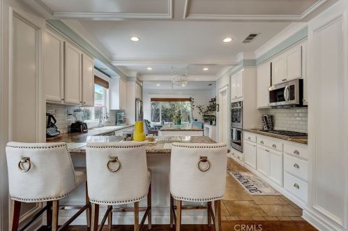 28968 Rock Canyon Dr, Santa Clarita CA  91390-5281 exterior
