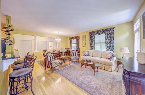 56 Putters Way, Middletown NY  10940-2664 exterior