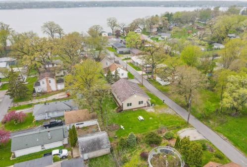 7407 136th Ln, Cedar Lake IN  46303-9192 exterior