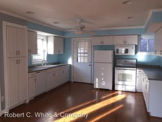 95 Lakeview Ave, New Haven CT  06516-1029 exterior