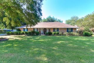 1722 Rollins Rd, Zachary, LA 70791-2225