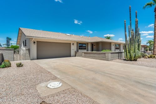 9915 Desert Forest Cir, Sun City, AZ 85351-1914