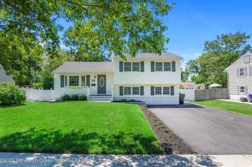 118 Frede Dr, Bricktown, NJ 08724-2764