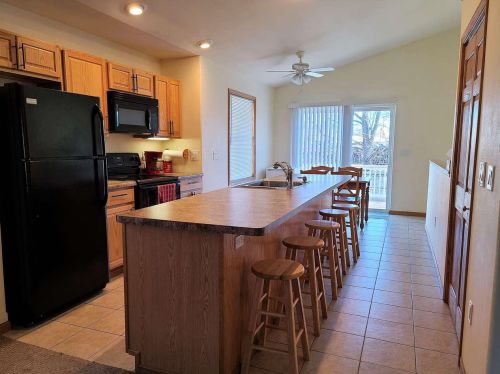 416 Edgewater St, Portage, WI 53901-2218