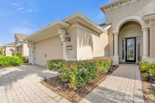500 Arena Dr, Davenport, FL 33837-6820