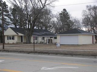 2022 Colfax St, Schuyler, NE 68661-1010