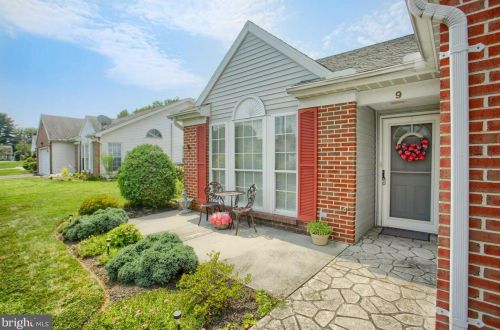 9 Pheasant St, Navy Sup Dpt PA  17050-3145 exterior