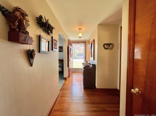 124 Wolfpit Ave, Norwalk, CT 06851-3433