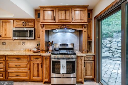 1618 Bondsville Rd, Downingtown PA  19335-1320 exterior