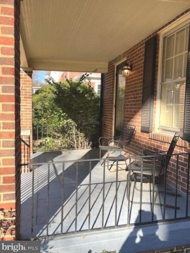 5707 32nd St, Washington, DC 20015-1624