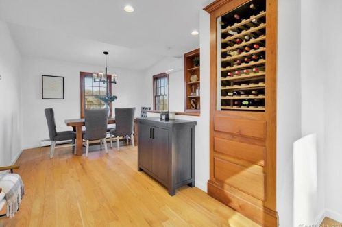 59 Lakeview Terrace Ext, Sandy Hook CT  06482-1467 exterior