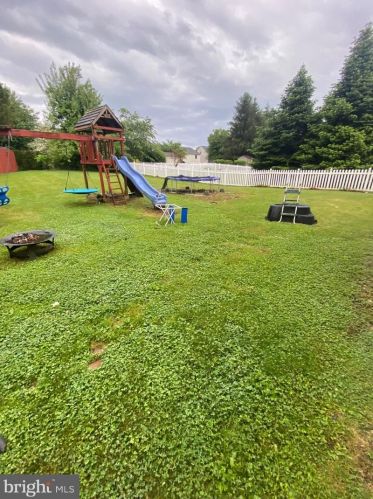 104 Timber Dr, Blandon, PA 19510-9414