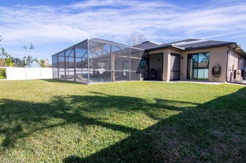 3754 6th Ave, Cape Coral FL  33904-5203 exterior